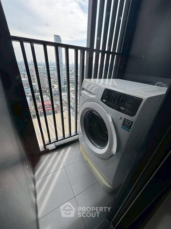 picture 30th-Floor 1-BR At Knightsbridge Prime Onnut Near BTS On Nut (ID 3168065) - 7/8