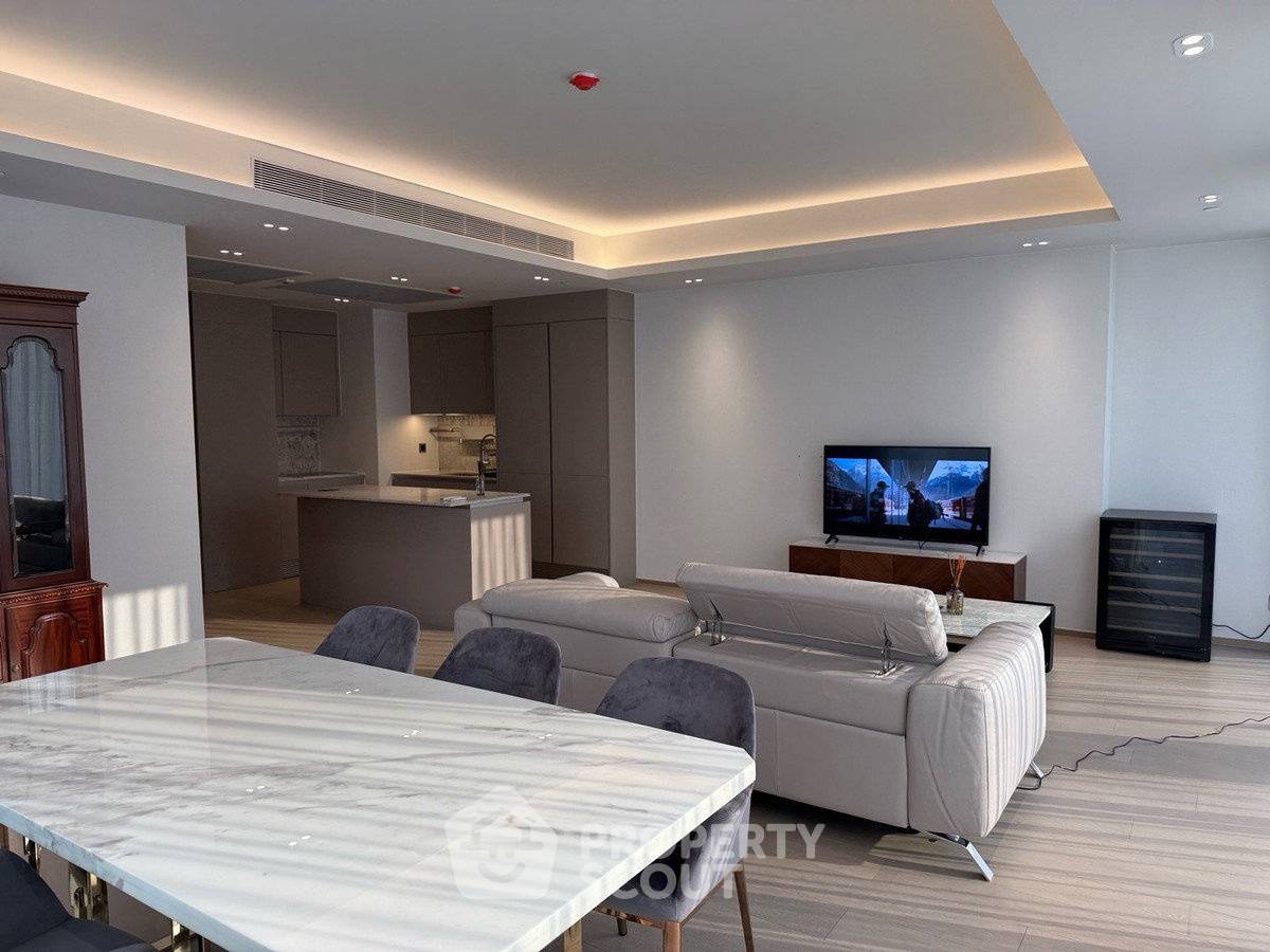 picture 2-BR Condo at Tonson One Residence near BTS Chit Lom (ID 2883873) - 1/7