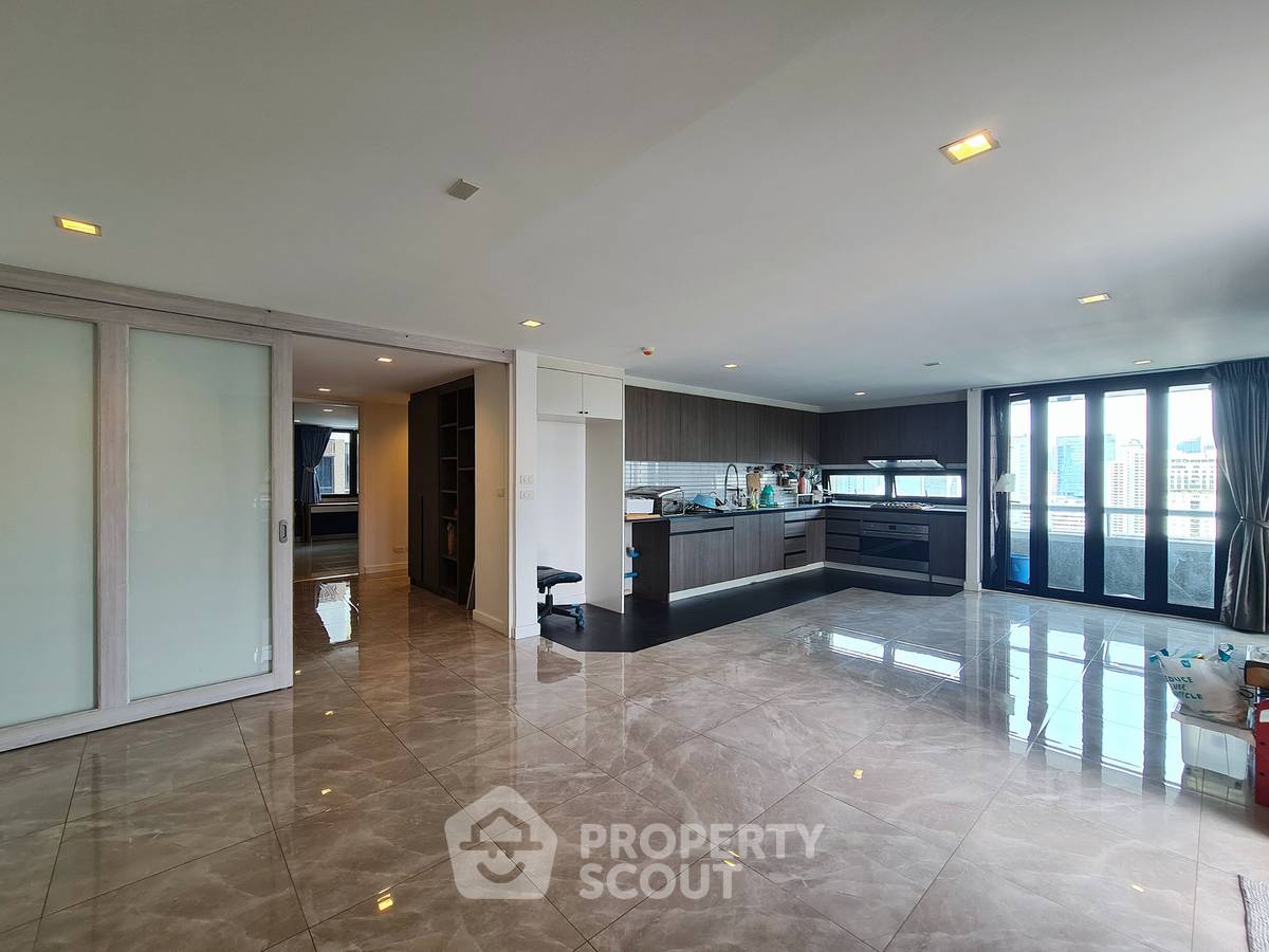รูป ขายคอนโด 3 ห้องนอน เลี้ยงสัตว์ได้ Asoke Tower ใกล้ MRT เพชรบุรี (ID 2988621) - รูปที่ 1/30