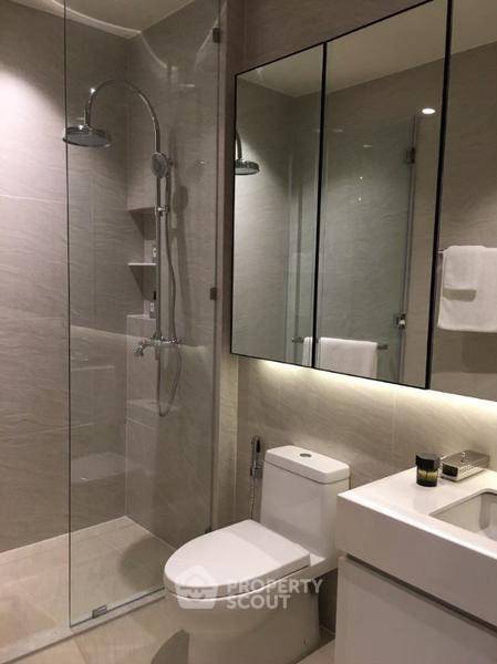picture 2-BR Condo at Muniq Langsuan near BTS Ratchadamri (ID 2835565) - 2/8