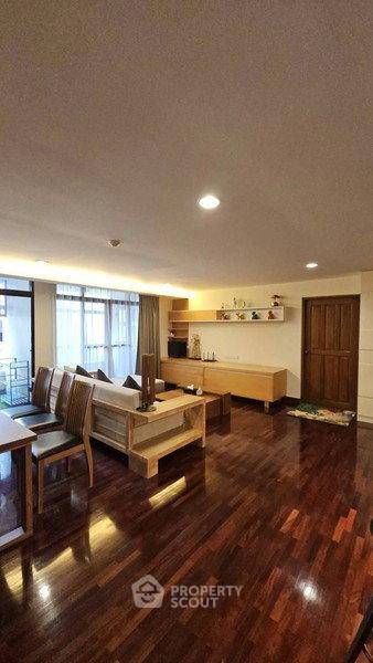 picture 2-BR Condo at Baan Chan Condominium close to Thong Lo (ID 2918616) - 2/5