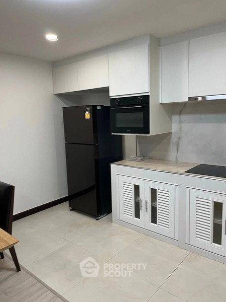 picture 2-BR Condo at W8 Thonglor 25 Condominium close to Thong Lo (ID 2918428) - 2/5