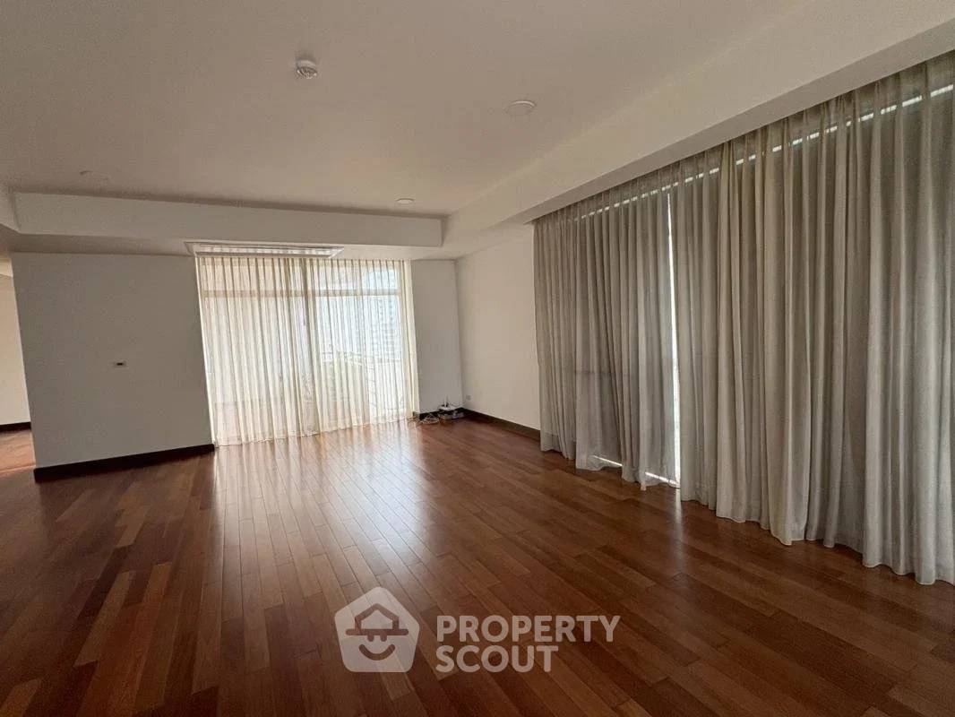 picture 3-BR Condo at La Cascade Condominium near BTS Ekkamai (ID 2884044) - 4/5