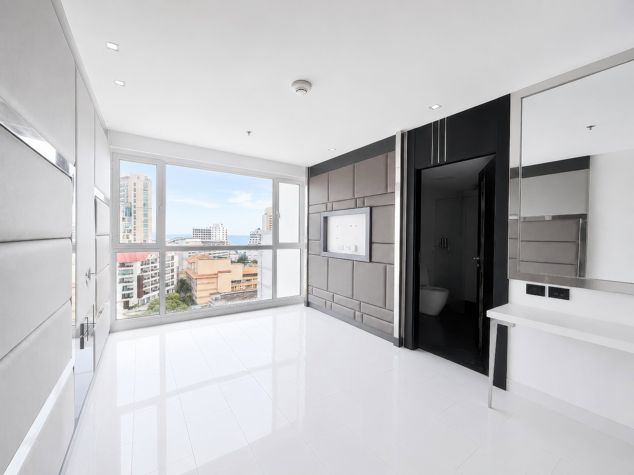 รูป 2 Bedroom Condo for Sale Sky Residences Pattaya Sea View - รูปที่ 1/10
