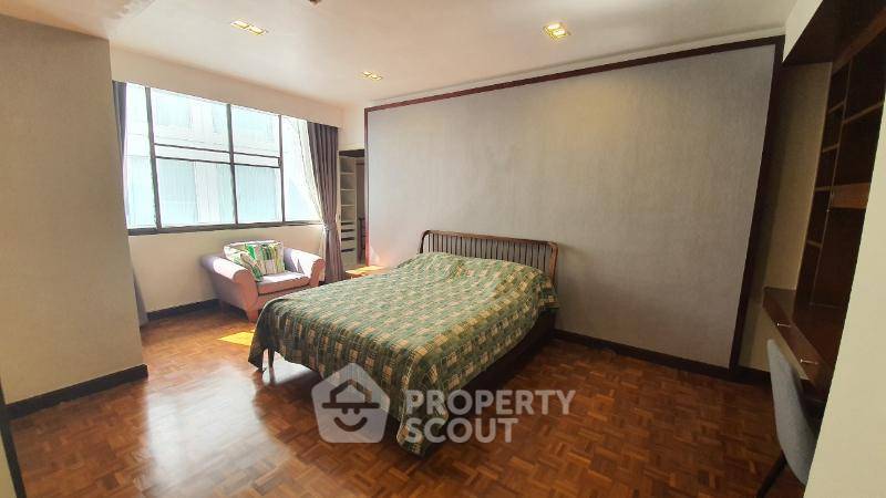 รูป คอนโด 3 ห้องนอน ขนาดกว้าง 190 ตร.ม. Baan Yen Akard Condominium (ID 2834622) - รูปที่ 4/7