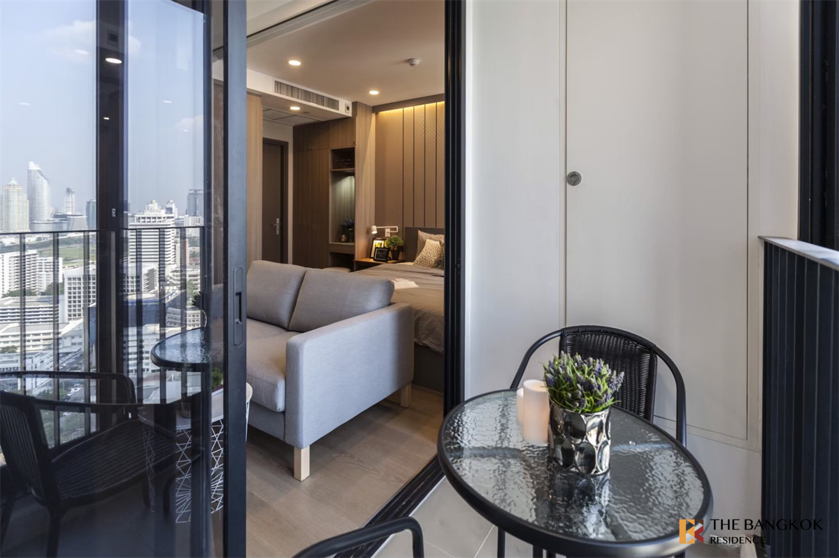 picture Beautiful Room, Good Condition Ashton Chula-Silom near BTS Sala Daeng - 9/10