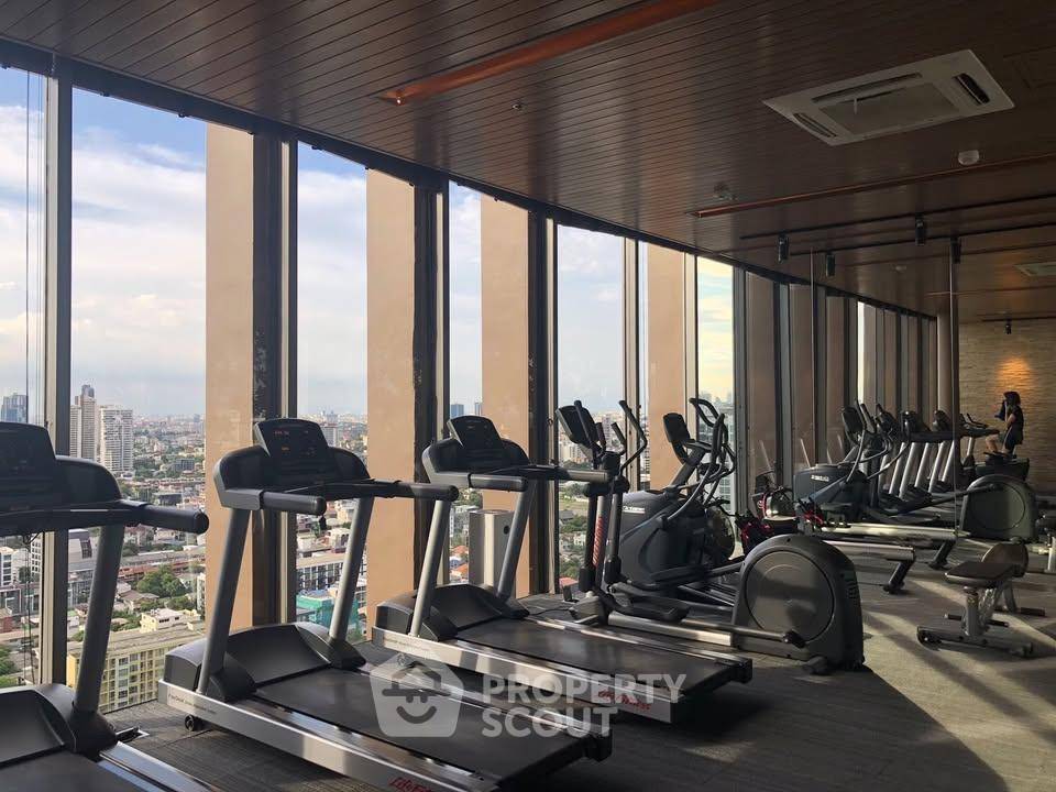 รูป ใกล้ BTS เอกมัย 200 ม. คอนโด 2 ห้องนอน ชั้น 15 The Lofts Ekkamai (ID 2124993) - รูปที่ 2/12