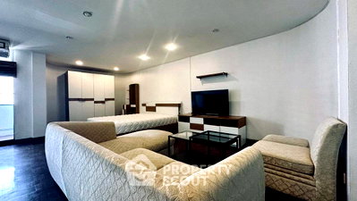 Condos for rent : 1-BR Condo at I.T.F. Silom Palace Condominium near BTS Chong Nonsi (ID 2884485)