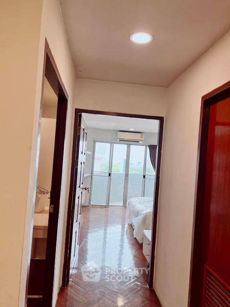 picture 2-BR Condo at Wittayu Complex near BTS Phloen Chit (ID 2835310) - 3/8