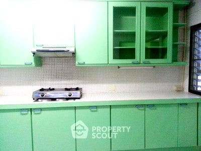 Condos for sale : 3-BR Condo at Prestige Towers Condominium near MRT Sukhumvit (ID 2918287)