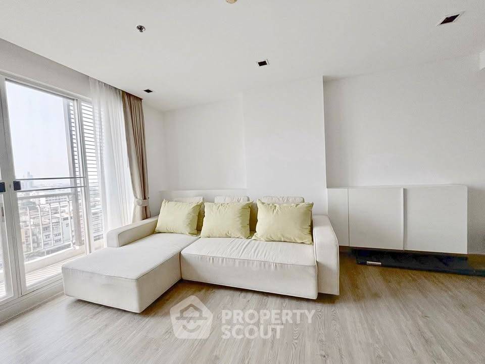 รูป คอนโด 2 ห้องนอน The Room Sathorn-Taksin ใกล้ BTS โพธิ์นิมิตร (ID 3139237) - รูปที่ 1/10
