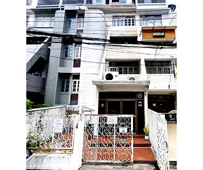 Townhouses for sale Rajamangala University of Technology Krungthep : Call : 092-786-8636 Townhome 5-Story 24 sq.wa Sathorn Soi 12, Silom, Bang Rak, 5-minute walk to BTS Saint Louis