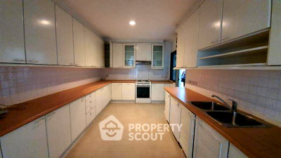 คอนโดให้เช่า : ขนาด 245 ตร.ม. 2 ห้องนอน Baan Yen Akard Condominium ย่านช่องนนทรี (ID 2834442)
