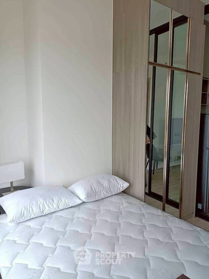picture 28th-Floor 1-BR At Knightsbridge Prime Onnut By BTS On Nut (ID 3049436) - 1/9