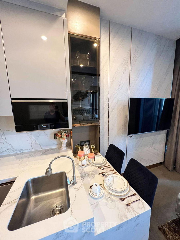 picture 16th-Floor 1-BR The Esse At Singha Complex Near MRT Phetchaburi (ID 2720460) - 8/11