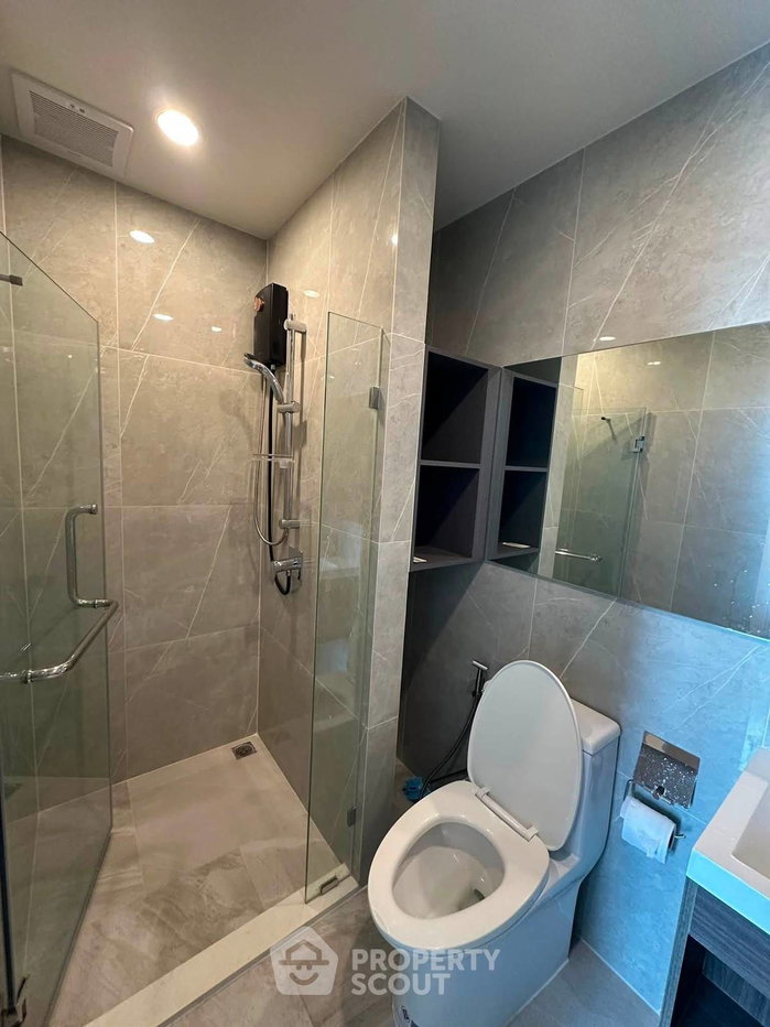 picture 27th-Floor 2-BR At Nue District R9 Near MRT Phra Ram 9 (ID 3307103) - 10/11