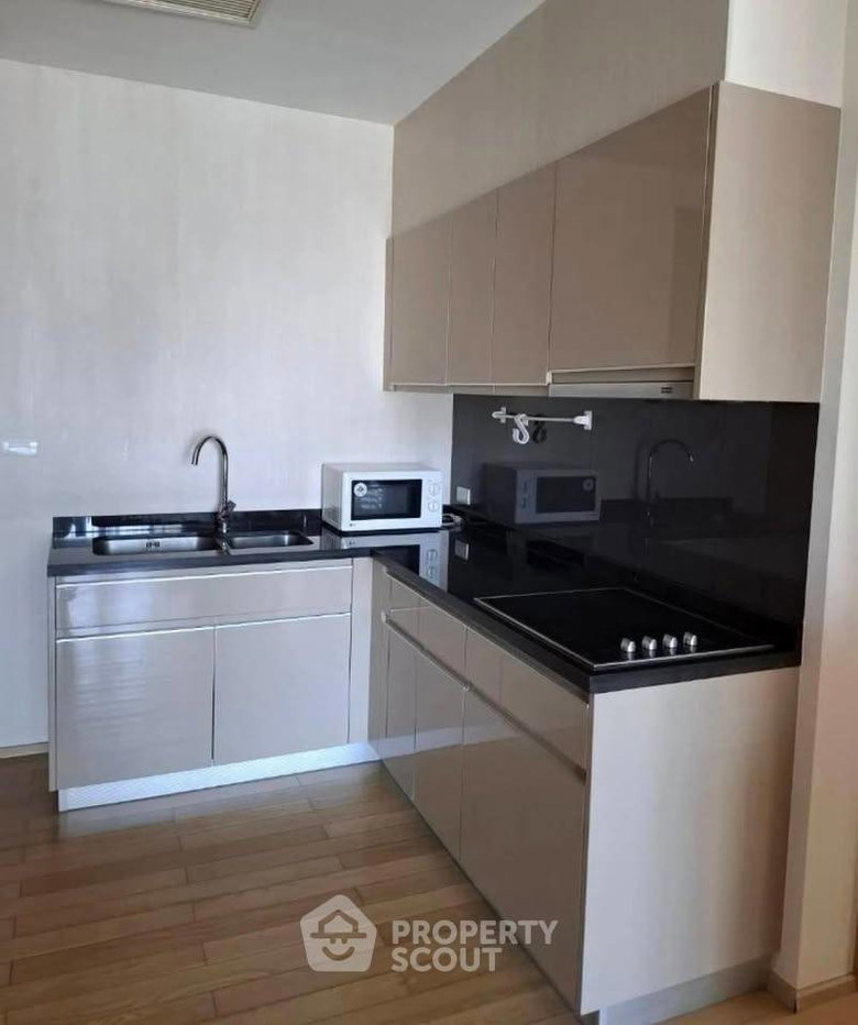 picture 2-BR Condo at 39 By Sansiri near BTS Phrom Phong (ID 2172059) - 2/4