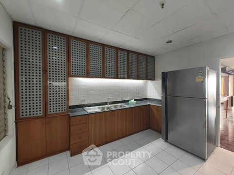 คอนโด 3-ห้องนอน ที่ บางกอก ริเวอร์ มารีนา ใกล้ MRT บางพลัด (ID 2883780)