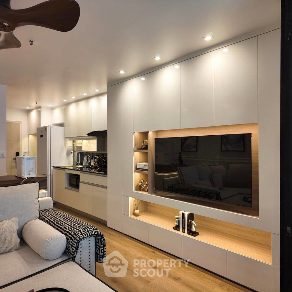 รูป ชั้น 22 คอนโดมิเนียม 1 ห้องนอน Sukhumvit Suite ขาย ใกล้ BTS Nana (ID 2514563) - รูปที่ 5/17