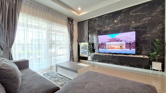 รูปภาพ For Rent 🪴 Supalai Gardenville Wongwaen-Sankamphaeng Village 3 bedrooms,3 bathrooms. Price: 27,000 Baht/month furniture and electrical appliances.

