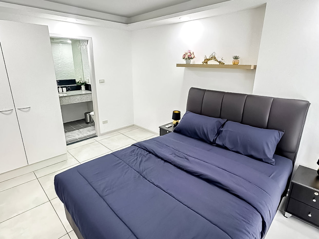 picture 1 Bed Condo for Sale Siam Oriental Tropical Garden Pool View - 5/6