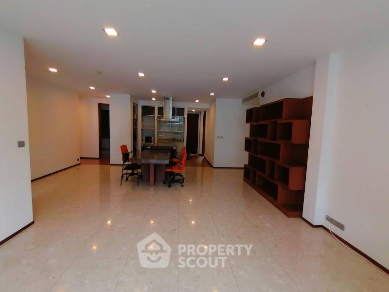 รูป ใกล้ BTS พระโขนง เพียง 200 เมตร | 3 ห้องนอน Ficus Lane (ID 2834300) - รูปที่ 3/8