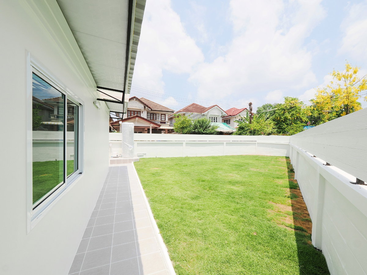 รูป ขายราคาพิเศษ บ้านเดี่ยว 2 ชั้น ม.เบญจทรัพย์นคร ขนาด 126.1 ตร.ว  6 นอน 2 น้ำ บ้านหลังใหญ่ เนื้อที่กว้าง ทำเลดีมาก เข้าอยู่ได้ทันที [เอกชัย-พระราม2] - รูปที่ 10/69