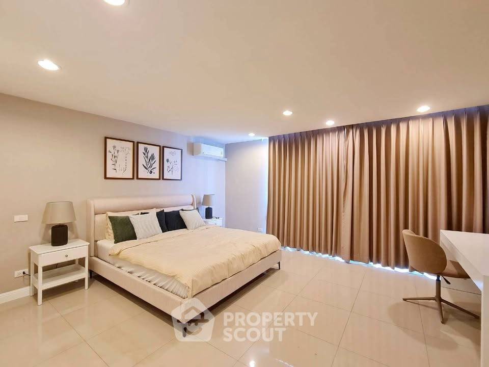 รูป คอนโด 3 ห้องนอน 250 ตร.ม. เลี้ยงสัตว์ได้ ที่ Grand Ville House 2 ใกล้ MRT Sukhumvit (ID 2857453) - รูปที่ 21/26