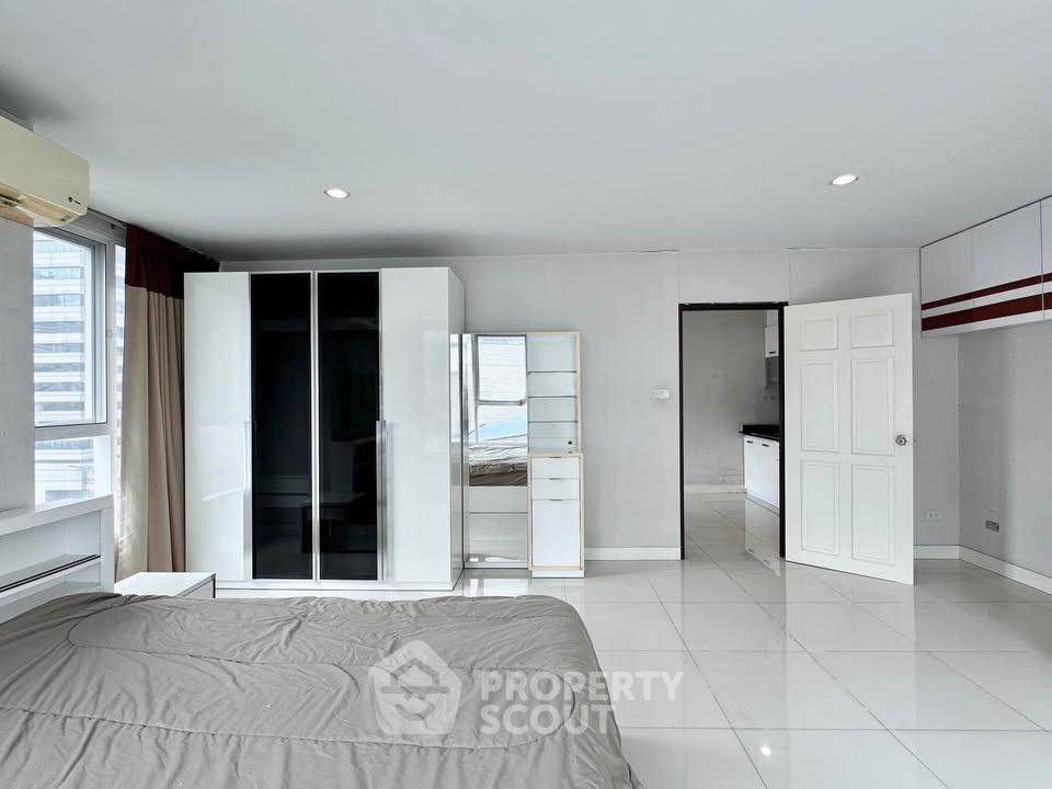 picture 300m To MRT Phetchaburi | 1-BR Sukhumvit Living Town (ID 3203800) - 5/6