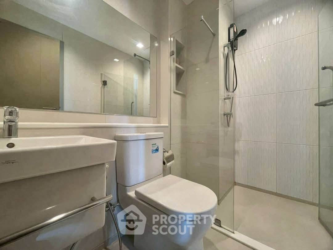 picture 1-BR Condo at Life Asoke - Rama 9 near MRT Phra Ram 9 (ID 3306518) - 8/9