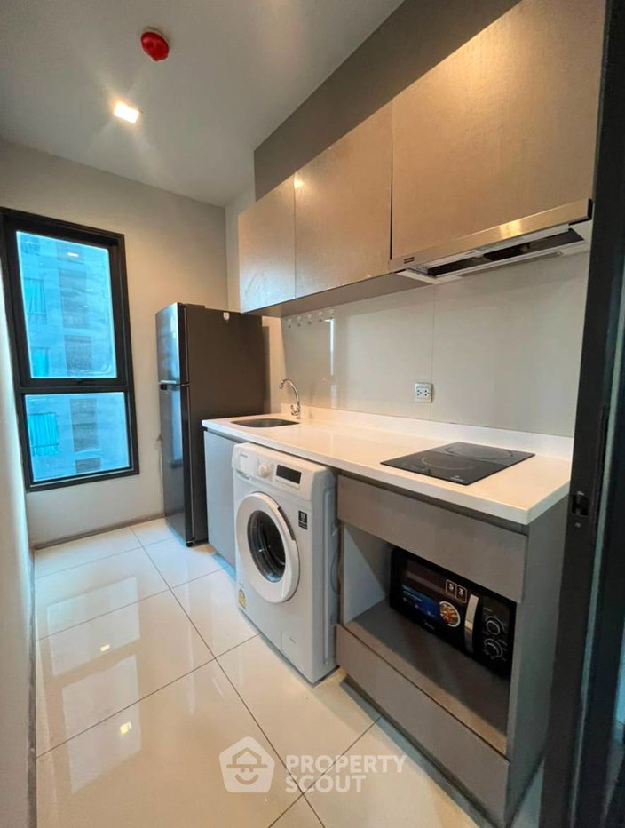 picture 2-BR Condo at Life Asoke - Rama 9 near MRT Phra Ram 9 (ID 3305783) - 1/6