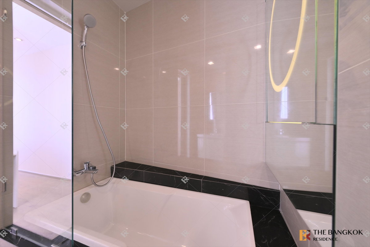 picture 💖💖Rental Condo 🌇 Park Origin Phrom Phong, 2BR 67 sq.m. 75K 💎 Spacious Unit in Quality Project - 10/10