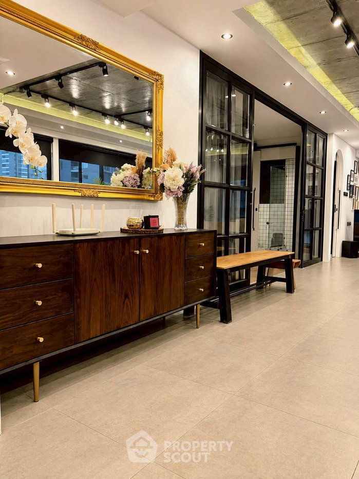 รูป คอนโด 2-ห้องนอน ที่ สราญใจ แมนชั่น คอนโดมิเนียม ใกล้ BTS นานา (ID 3023961) - รูปที่ 2/17