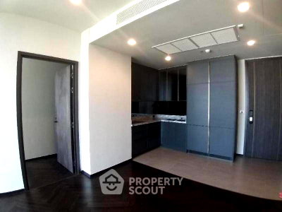 Condos for sale : 15th-Floor 2-BR At The Monument Sanampao, 100m To BTS Ari (ID 2918160)