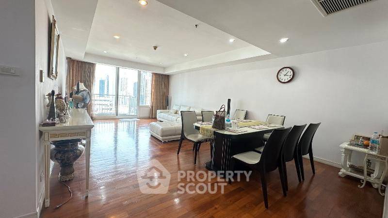 picture 3-BR Condo at Baan Siri 24 near BTS Phrom Phong (ID 2918258) - 3/8
