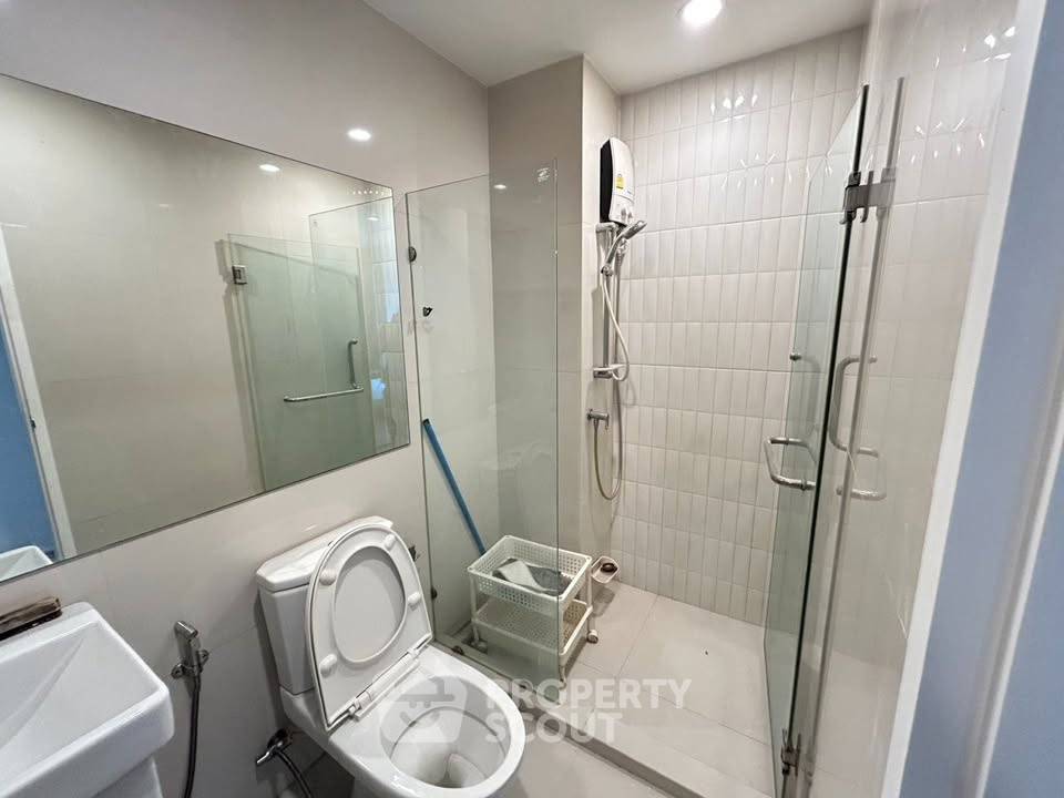 picture 1-BR Condo at Life Asoke near ARL Makkasan (ID 2908917) - 6/24
