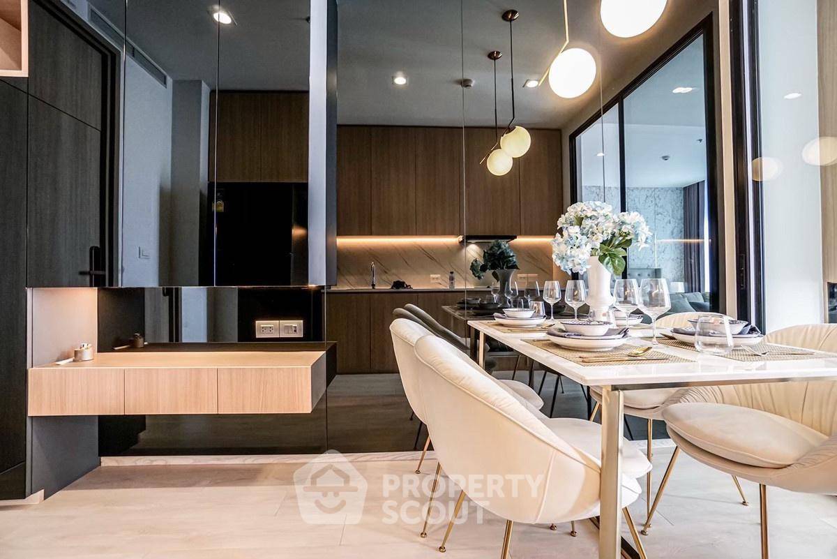 รูป ห่าง BTS เพลินจิต เพียง 100 ม. | 1 ห้องนอน Noble Ploenchit (ID 3097398) - รูปที่ 1/23