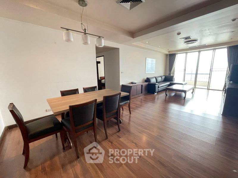 picture 3-BR Condo at Rama Harbour View Condominium in Surasak (ID 3222674) - 4/15
