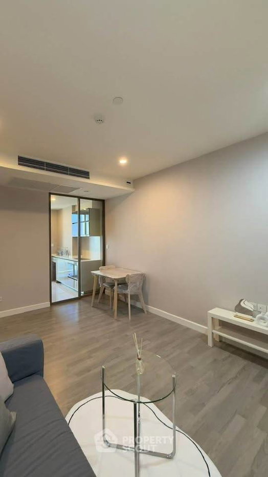 รูป ใกล้ BTS เซนต์หลุยส์ 300 เมตร คอนโด 1 ห้องนอน The Room Sathorn (ID 3094031) - รูปที่ 4/7
