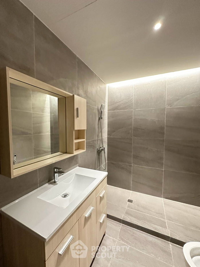 รูป ใกล้ BTS พร้อมพงษ์ 200 ม. | 2 ห้องนอน Baan Suanpetch Condominium (ID 3303152) - รูปที่ 12/17