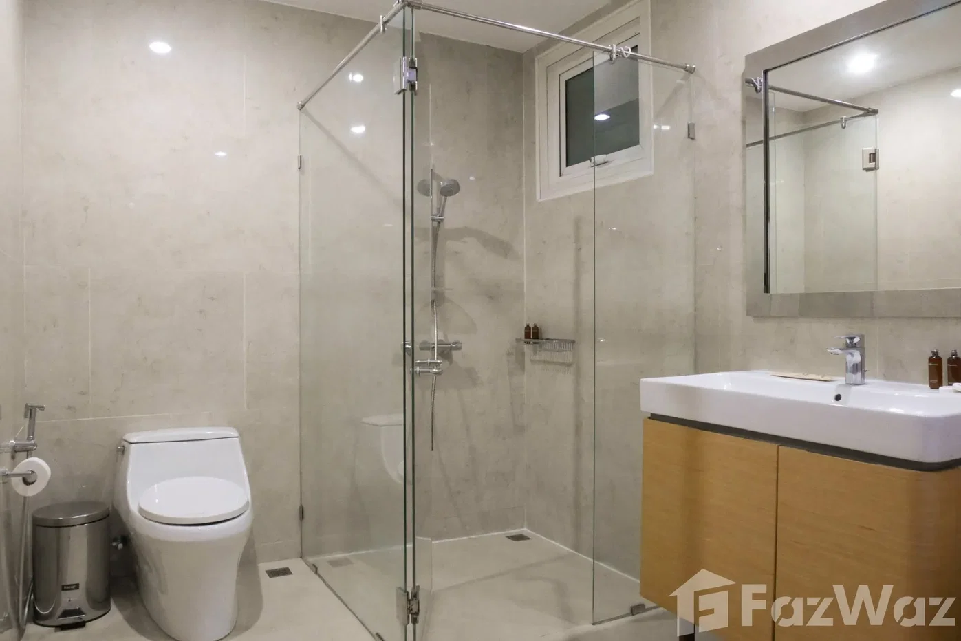 รูป คอนโดให้เช่า 2 ห้องนอน ในโครงการ ดิ เอ็มไพร์ เพลซ 6776878 - รูปที่ 3/5