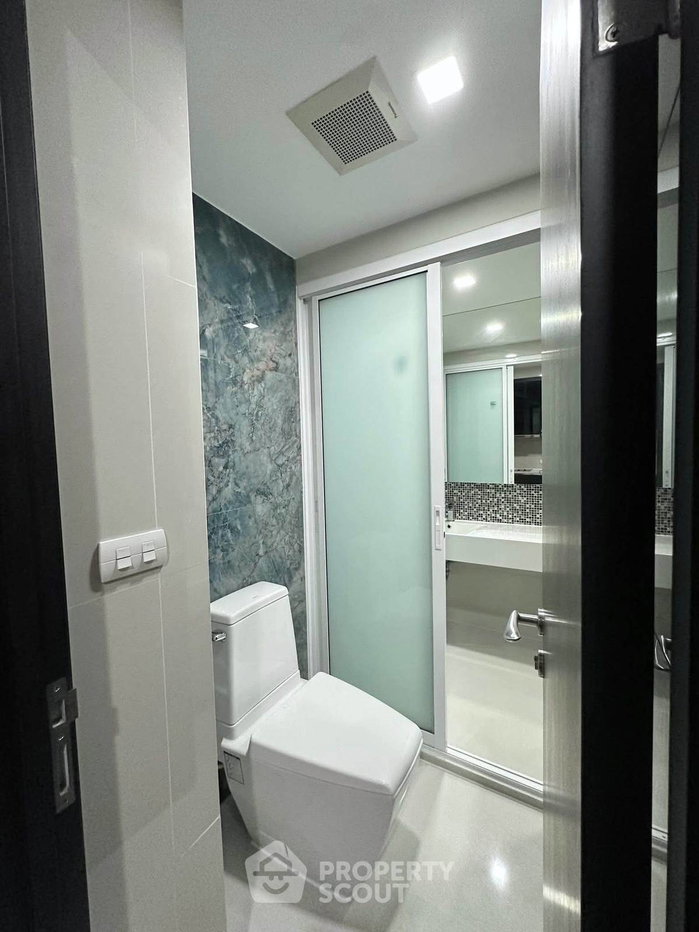 รูป ห่าง BTS พระโขนง 70 เมตร | 1 ห้องนอน Rhythm Sukhumvit 44/1 (ID 3309600) - รูปที่ 10/11