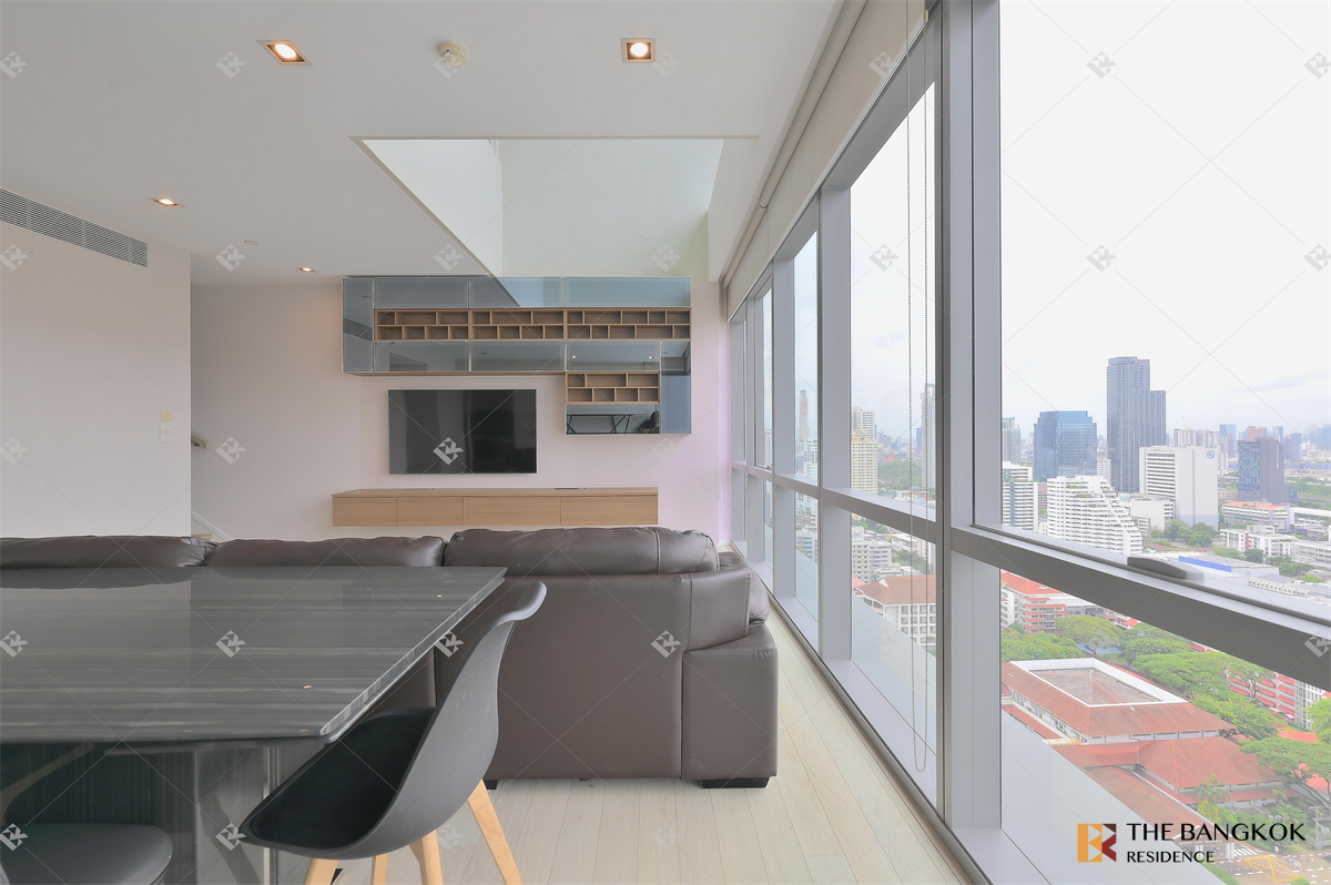 picture The Room Sukhumvit  21  Looking for an owner for this special unit - 9/10
