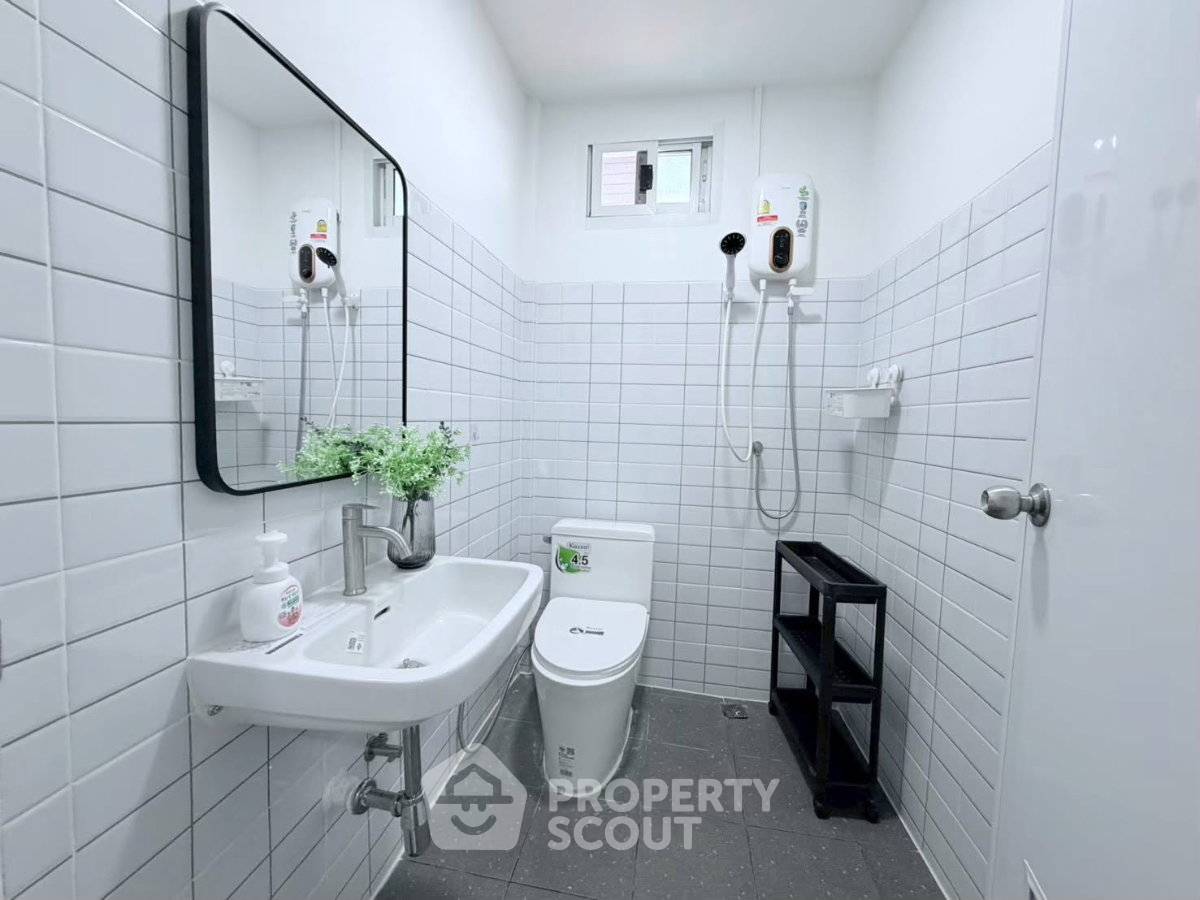 รูป บ้าน 6-ห้องนอน ใกล้ MRT ห้วยขวาง (ID 3308254) - รูปที่ 10/20