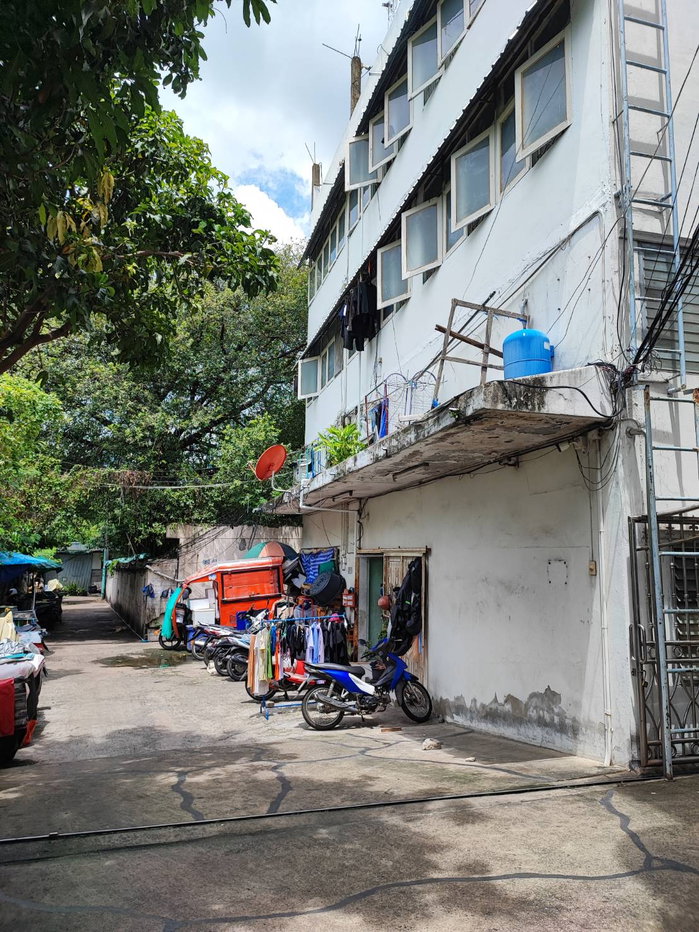รูป ขายตึก 5 ชั้น 2 ตึก ตรงข้ามศูนย์ประชุมฯ สิริกิติ์ เหมาะทำ Business Hotel หรือ Air BNB - รูปที่ 3/8