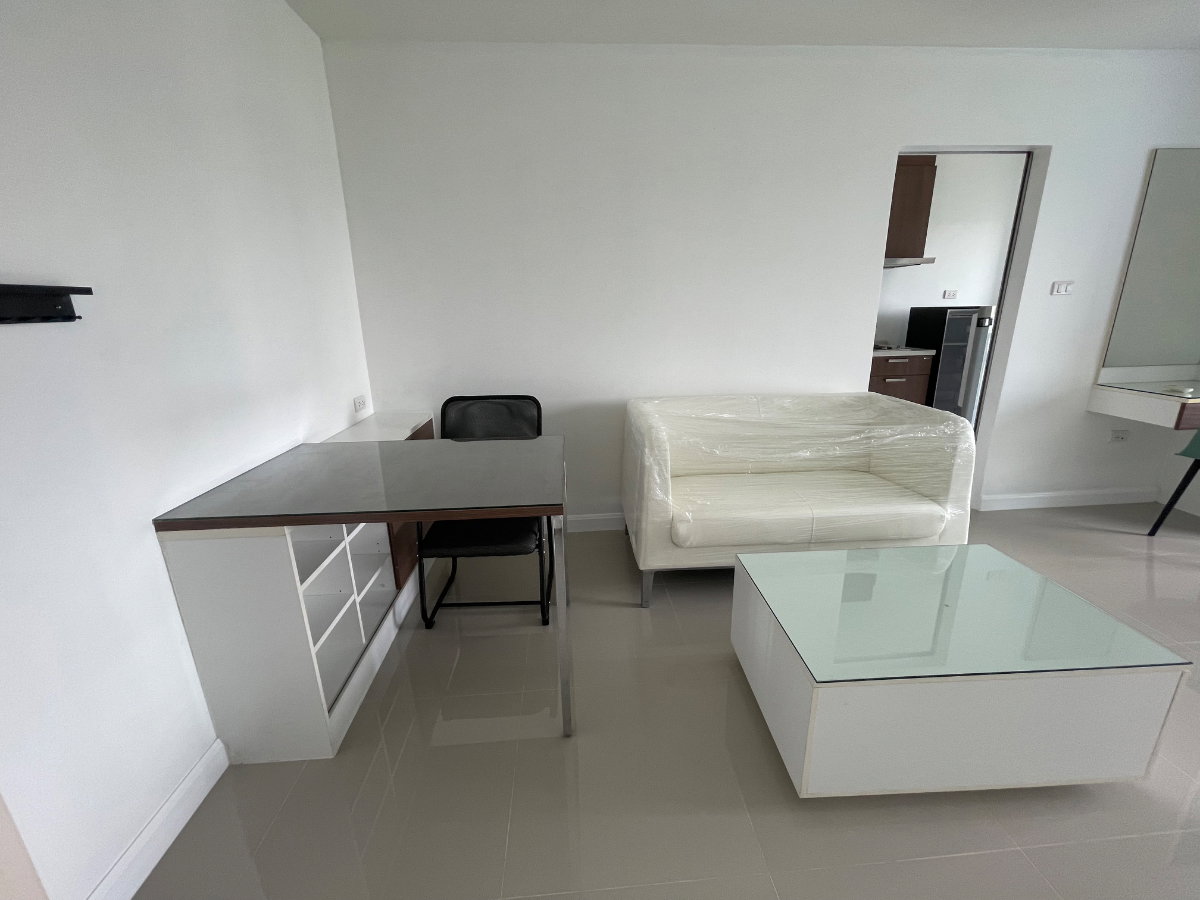 picture Condo for Sale (closed to ABAC Bangna) - 2/8
