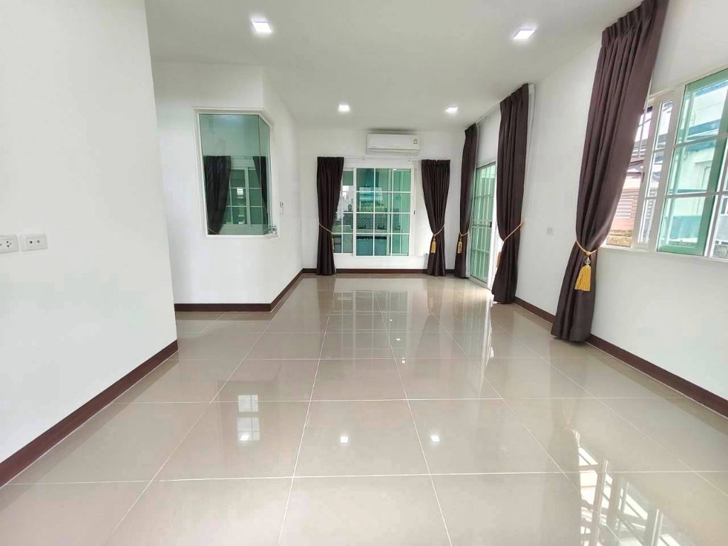 รูป ขายด่วน บ้านสวย Golden Neo บางนา-สวนหลวง 4 ห้องนอน 3ห้องน้ำ 2ห้องครัว 2 จอดรถ เพียง 5.2 ลบ. - รูปที่ 4/20