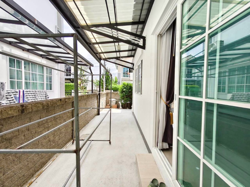 รูป ขายด่วน บ้านสวย Golden Neo บางนา-สวนหลวง 4 ห้องนอน 3ห้องน้ำ 2ห้องครัว 2 จอดรถ เพียง 5.2 ลบ. - รูปที่ 19/20