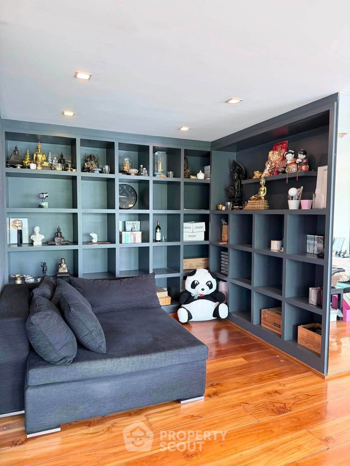 picture Spacious 2-BR 150 Sqm, Supreme Ville Condominium, MRT Khlong Toei (ID 3309381) - 5/20