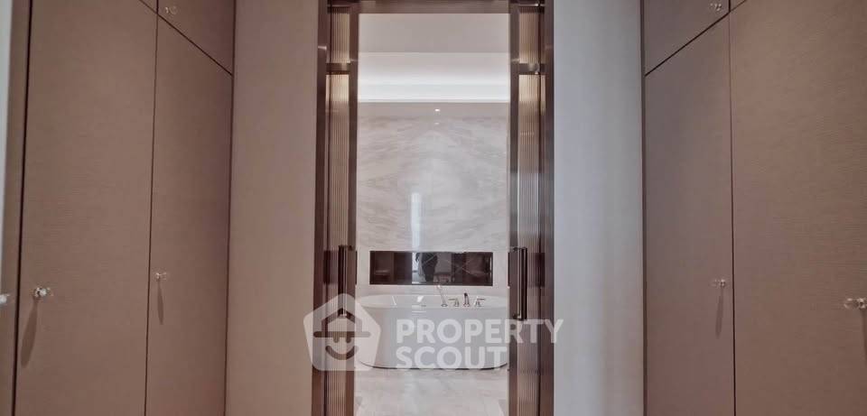 รูป ห้อง 6 ห้องนอน ขนาด 605 ตร.ม. ที่ The Residences At Mandarin Oriental ใกล้ BTS Saphan Taksin (ID 3288463) - รูปที่ 26/30